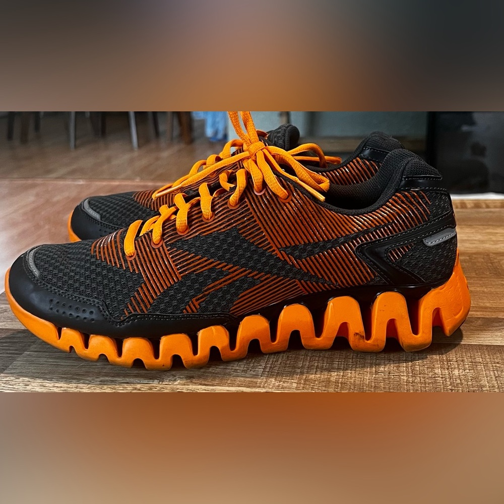 Reebok Mens Zig Tech Sneakers Size 9 m